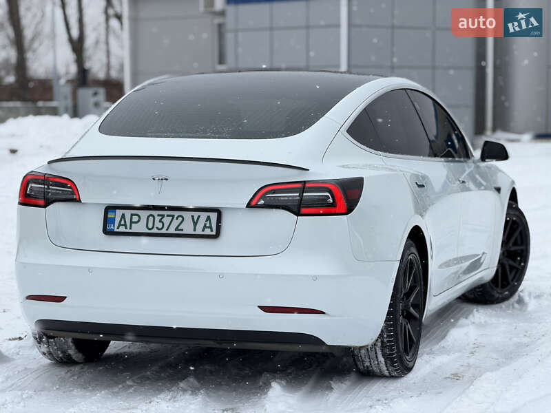 Седан Tesla Model 3 2020 в Запорожье