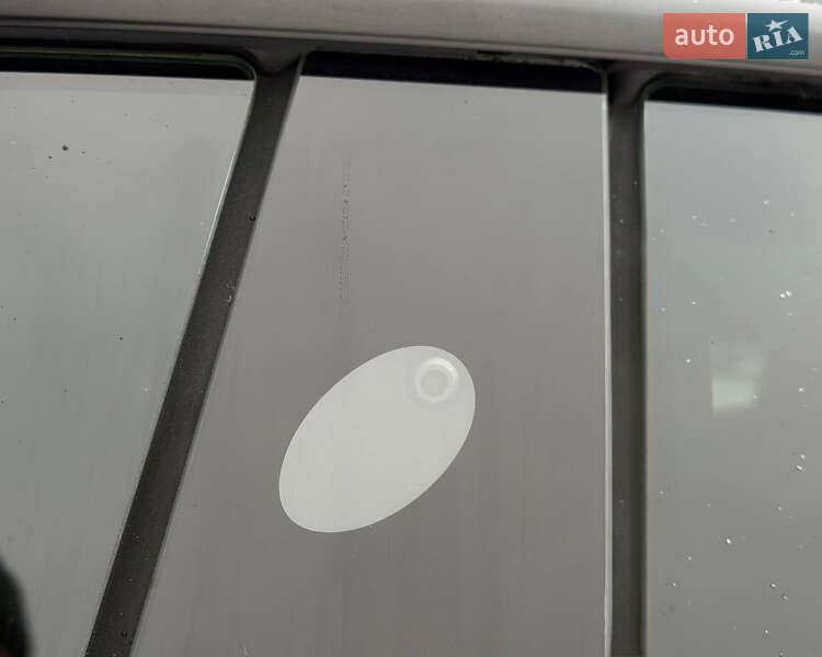 Седан Tesla Model 3 2022 в Киеве