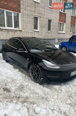 Седан Tesla Model 3 2019 в Львове