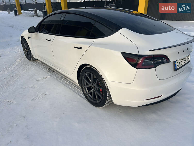 Седан Tesla Model 3 2021 в Харькове