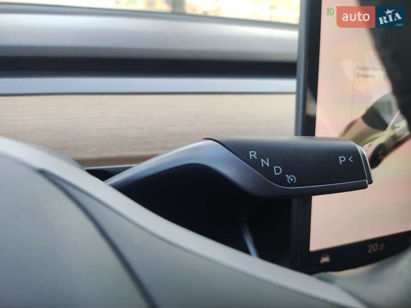 Седан Tesla Model 3 2018 в Вінниці