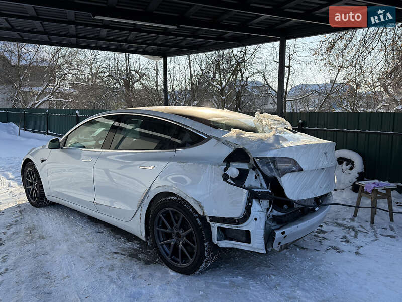 Седан Tesla Model 3 2018 в Владимире