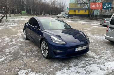 Седан Tesla Model 3 2018 в Кривом Роге