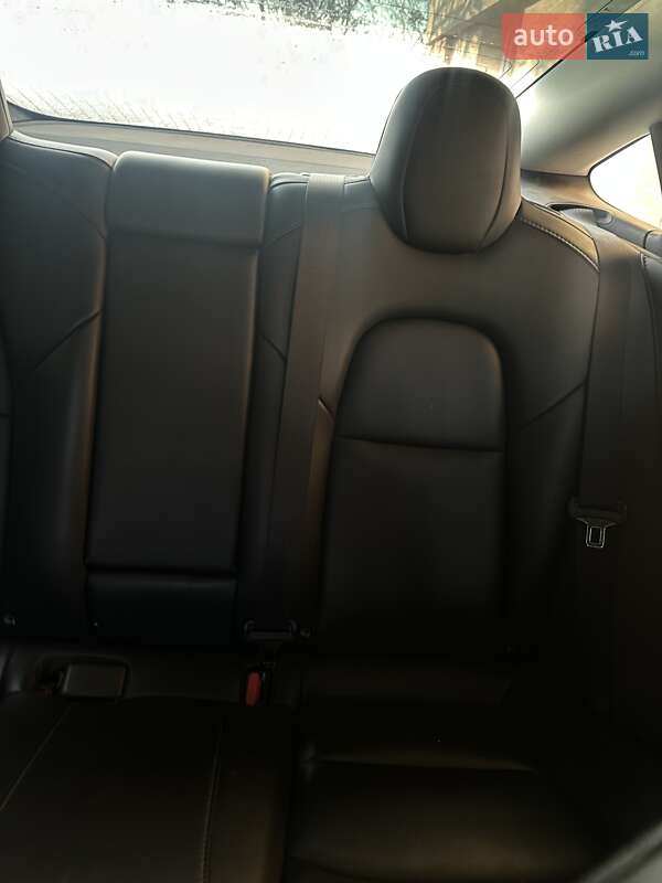 Седан Tesla Model 3 2019 в Белой Церкви