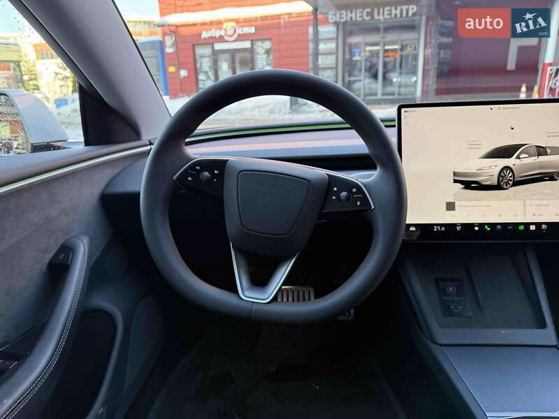 Седан Tesla Model 3 2024 в Львові