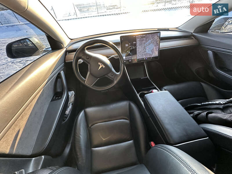 Седан Tesla Model 3 2018 в Киеве фото 19 Седан Tesla Model 3 2018 в Киеве