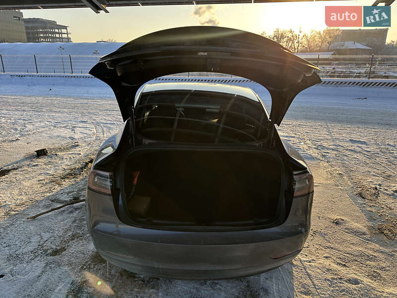 Седан Tesla Model 3 2018 в Киеве фото 23 Седан Tesla Model 3 2018 в Киеве