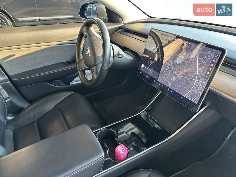 Седан Tesla Model 3 2018 в Киеве фото 26 Седан Tesla Model 3 2018 в Киеве