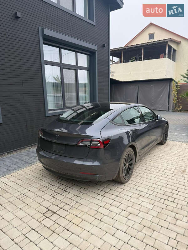Седан Tesla Model 3 2022 в Одессе