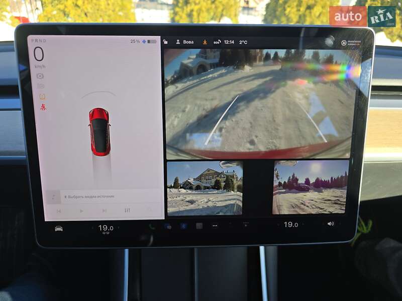 Седан Tesla Model 3 2019 в Львові