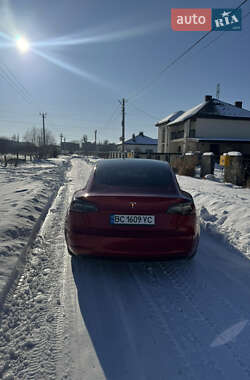 Седан Tesla Model 3 2022 в Стрые