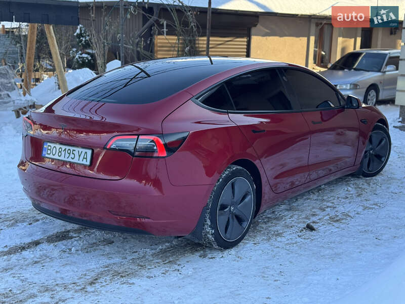 Седан Tesla Model 3 2021 в Ивано-Франковске