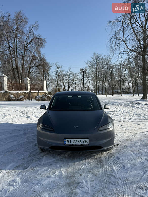 Седан Tesla Model 3 2024 в Білій Церкві
