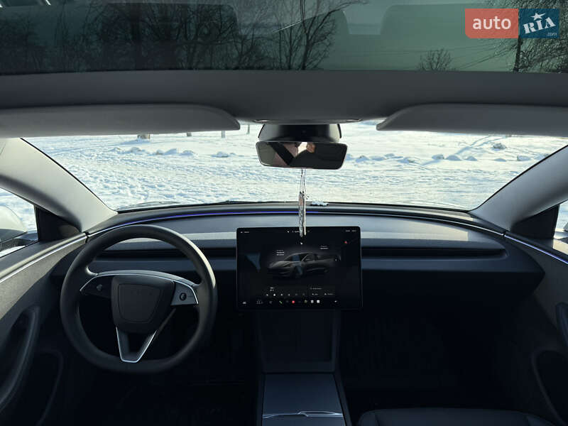 Седан Tesla Model 3 2024 в Білій Церкві