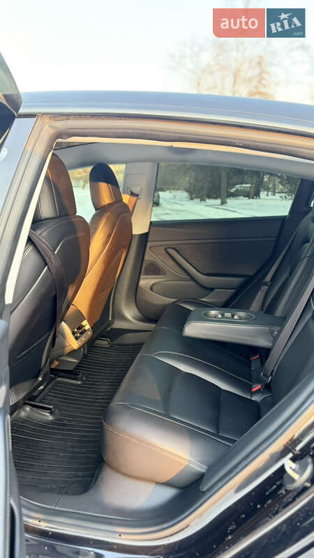 Седан Tesla Model 3 2018 в Слов'янську