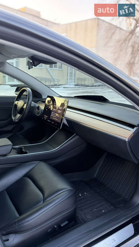 Седан Tesla Model 3 2018 в Слов'янську