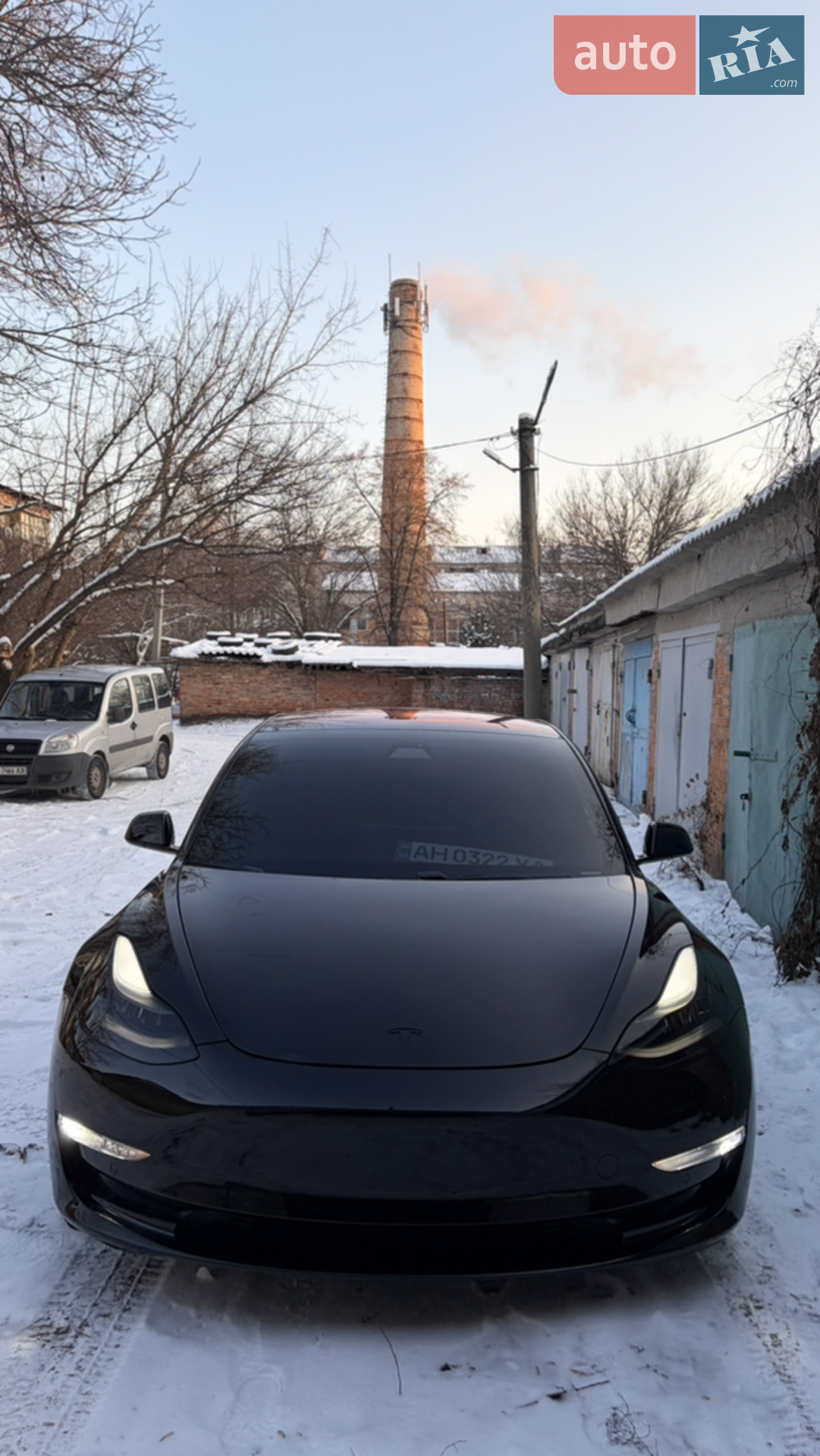 2018 Tesla Model 3 - фото 1