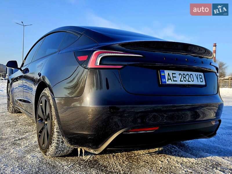 Седан Tesla Model 3 2024 в Дніпрі фото 7 Седан Tesla Model 3 2024 в Дніпрі