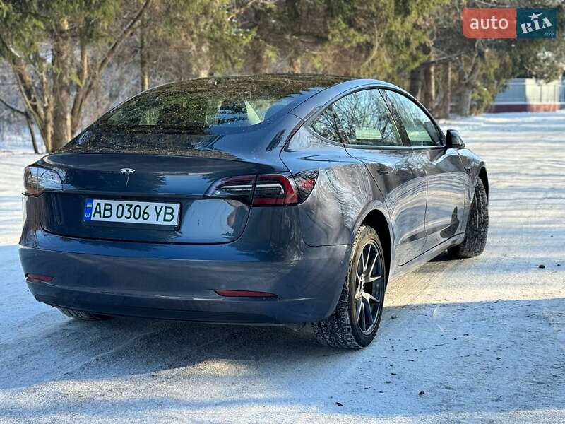 Седан Tesla Model 3 2023 в Хмельницком