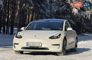 Седан Tesla Model 3 2022 в Києві