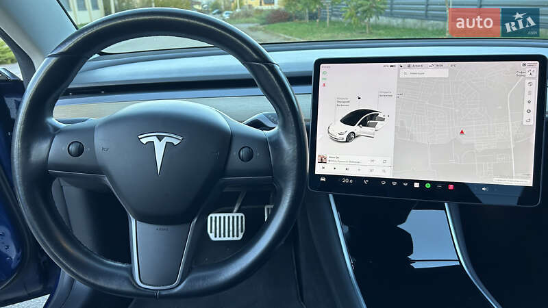 Седан Tesla Model 3 2019 в Києві