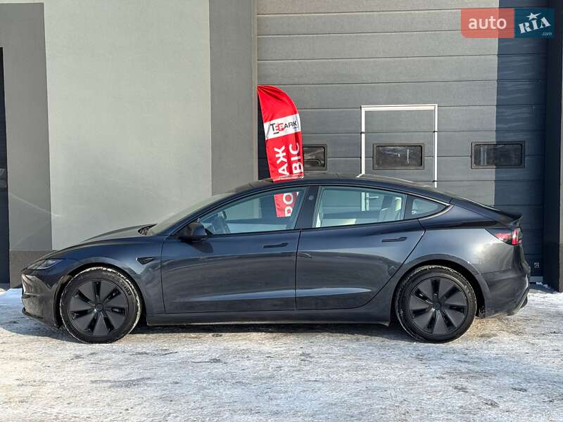 Седан Tesla Model 3 2024 в Киеве
