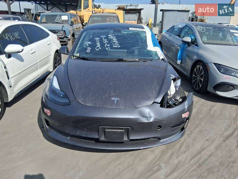 Седан Tesla Model 3 2023 в Белой Церкви