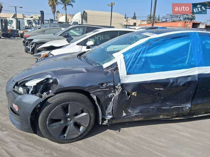 Седан Tesla Model 3 2023 в Белой Церкви