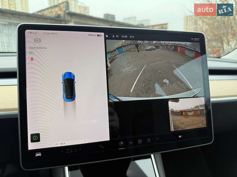 Седан Tesla Model 3 2018 в Киеве