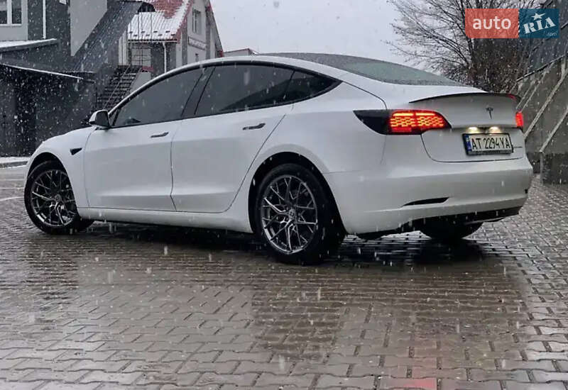 Седан Tesla Model 3 2021 в Тернополе фото 2 Седан Tesla Model 3 2021 в Тернополе