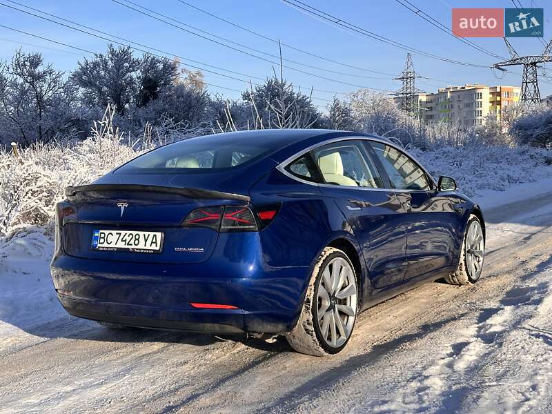 Седан Tesla Model 3 2018 в Киеве фото 6 Седан Tesla Model 3 2018 в Киеве