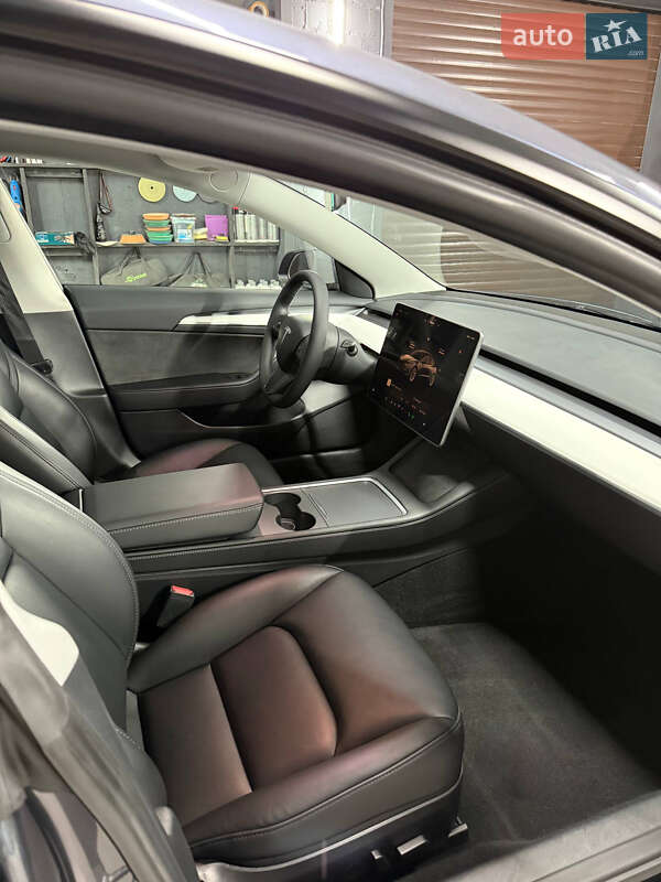 Седан Tesla Model 3 2023 в Києві фото 12 Седан Tesla Model 3 2023 в Києві