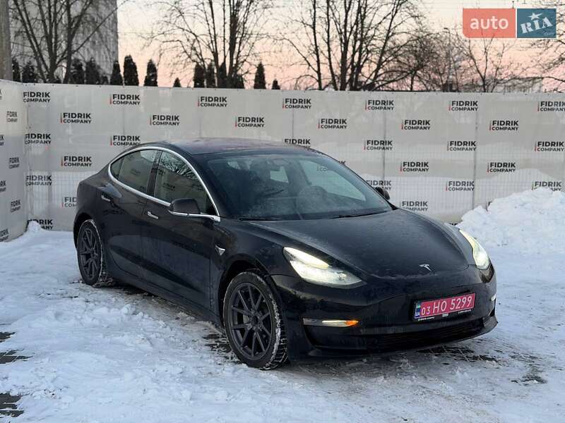 Седан Tesla Model 3 2018 в Луцьку фото Седан Tesla Model 3 2018 в Луцьку
