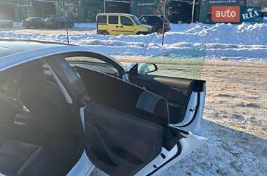 Седан Tesla Model 3 2019 в Ирпене
