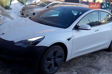 Седан Tesla Model 3 2022 в Львове