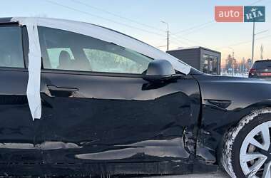Седан Tesla Model 3 2022 в Луцке