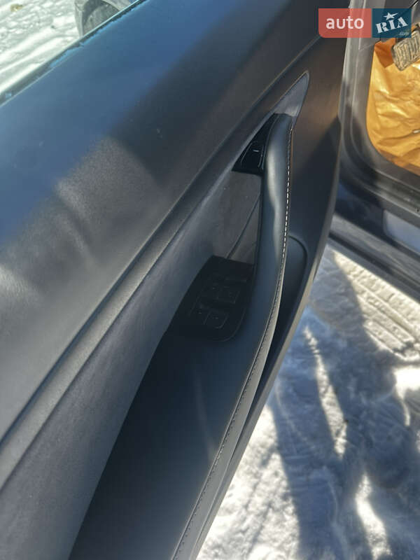 Седан Tesla Model 3 2020 в Тернополе фото 14 Седан Tesla Model 3 2020 в Тернополе