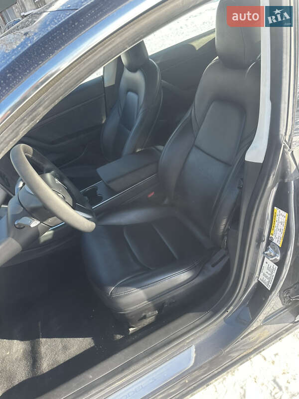 Седан Tesla Model 3 2020 в Тернополе фото 15 Седан Tesla Model 3 2020 в Тернополе