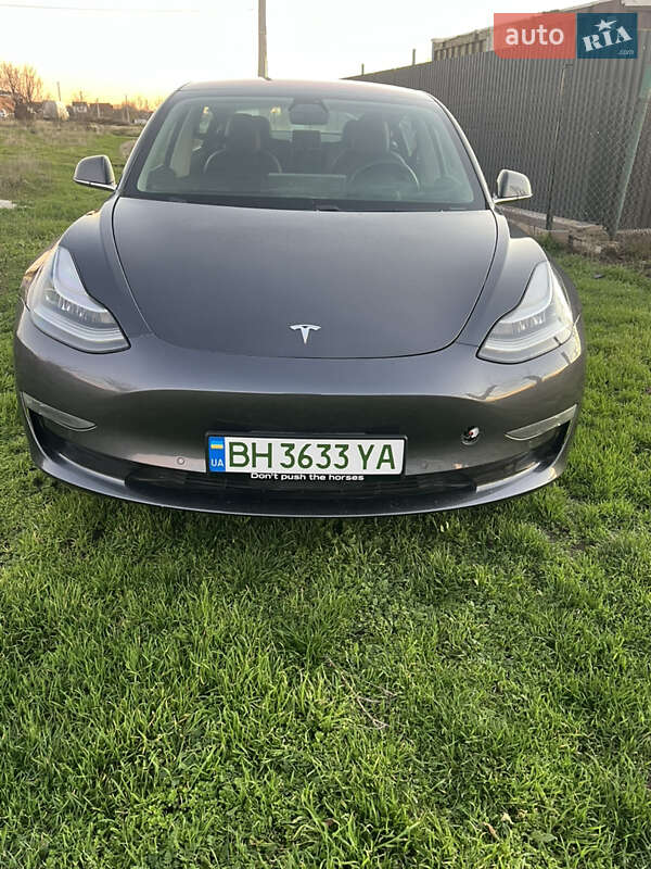 Tesla Model 3 2018