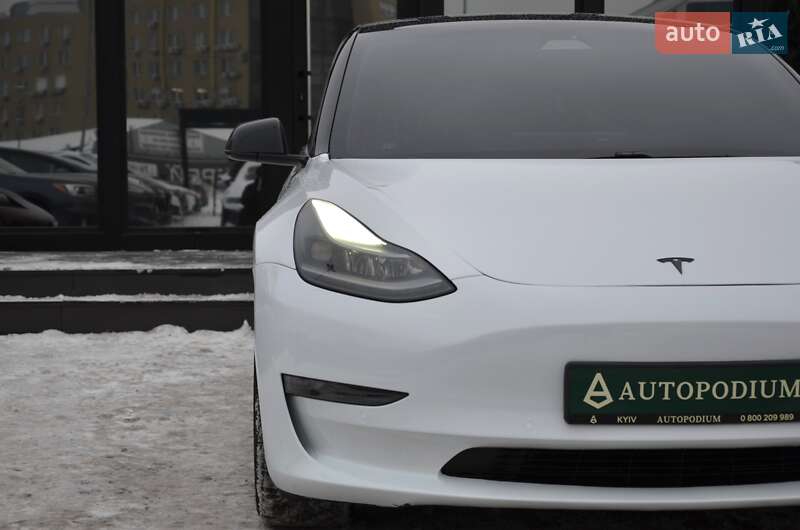 Седан Tesla Model 3 2021 в Киеве фото 15 Седан Tesla Model 3 2021 в Киеве
