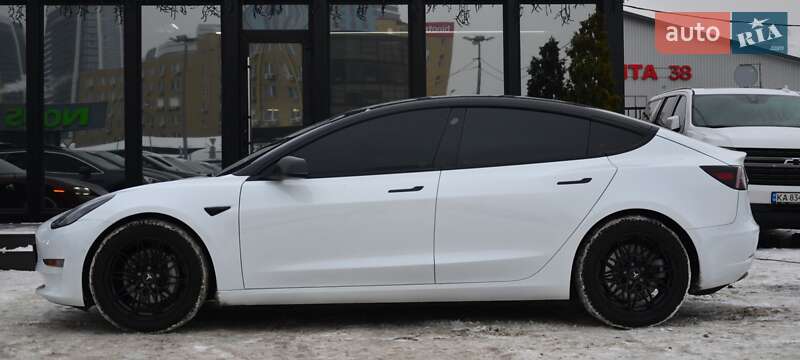 Седан Tesla Model 3 2021 в Киеве фото 7 Седан Tesla Model 3 2021 в Киеве
