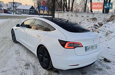 Седан Tesla Model 3 2019 в Житомирі