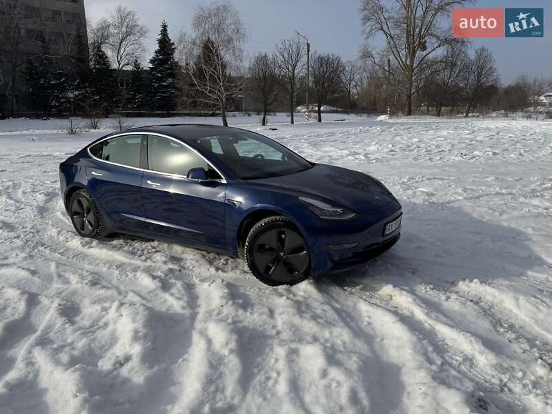 Седан Tesla Model 3 2019 в Харькове