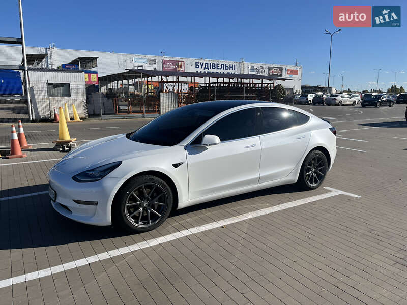 Седан Tesla Model 3 2019 в Борисполе фото 15 Седан Tesla Model 3 2019 в Борисполе