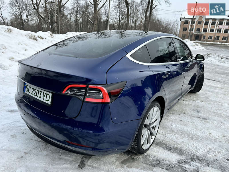 Седан Tesla Model 3 2018 в Дрогобичі фото 14 Седан Tesla Model 3 2018 в Дрогобичі