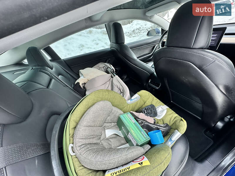Седан Tesla Model 3 2018 в Дрогобичі фото 31 Седан Tesla Model 3 2018 в Дрогобичі