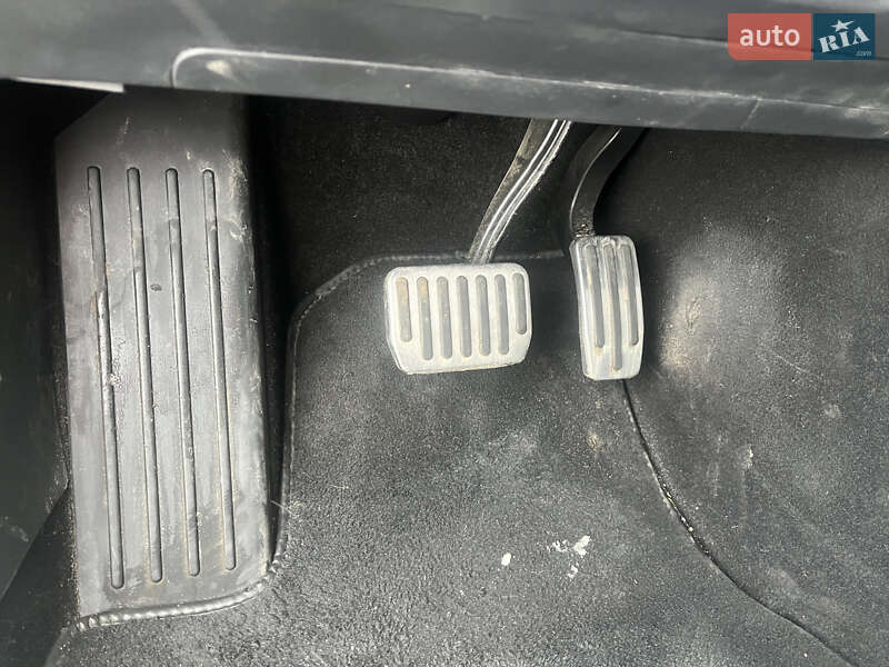 Седан Tesla Model 3 2019 в Стрые