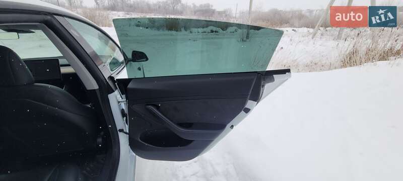 Седан Tesla Model 3 2019 в Львові фото 6 Седан Tesla Model 3 2019 в Львові