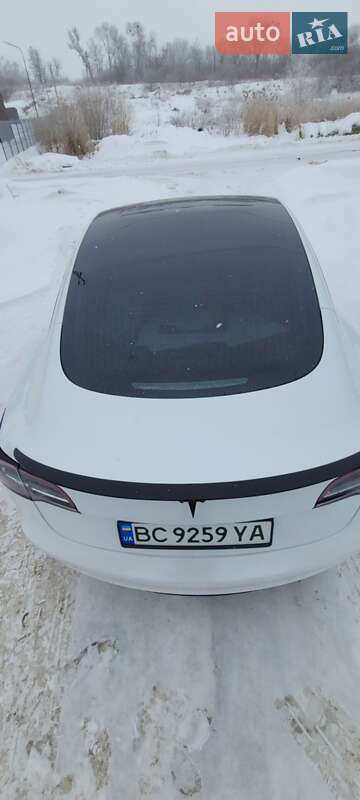 Седан Tesla Model 3 2019 в Львові фото 14 Седан Tesla Model 3 2019 в Львові