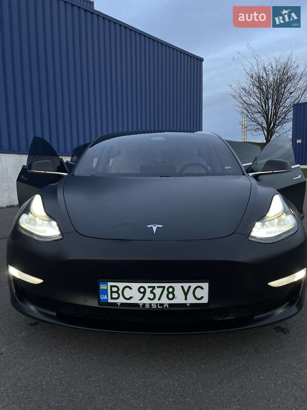 Седан Tesla Model 3 2020 в Львове фото 24 Седан Tesla Model 3 2020 в Львове